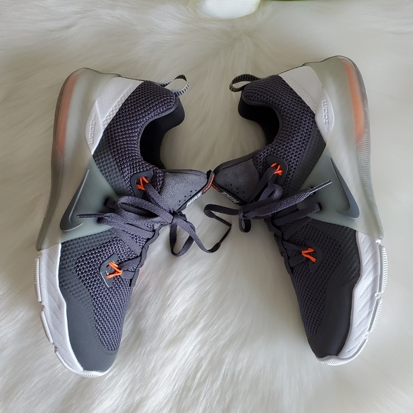 Size 6.5 NIKE ZOOM TRAIN COMMAND MENS - Picture 2 of 5